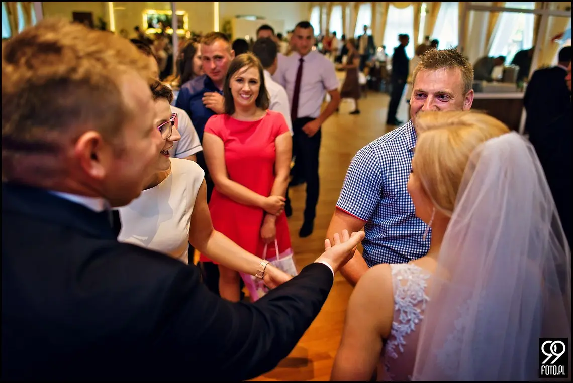 fotograf na wesele kraków,zdjęcia ślubne w domu weselnym dwór szlachecki w sieciechowicach