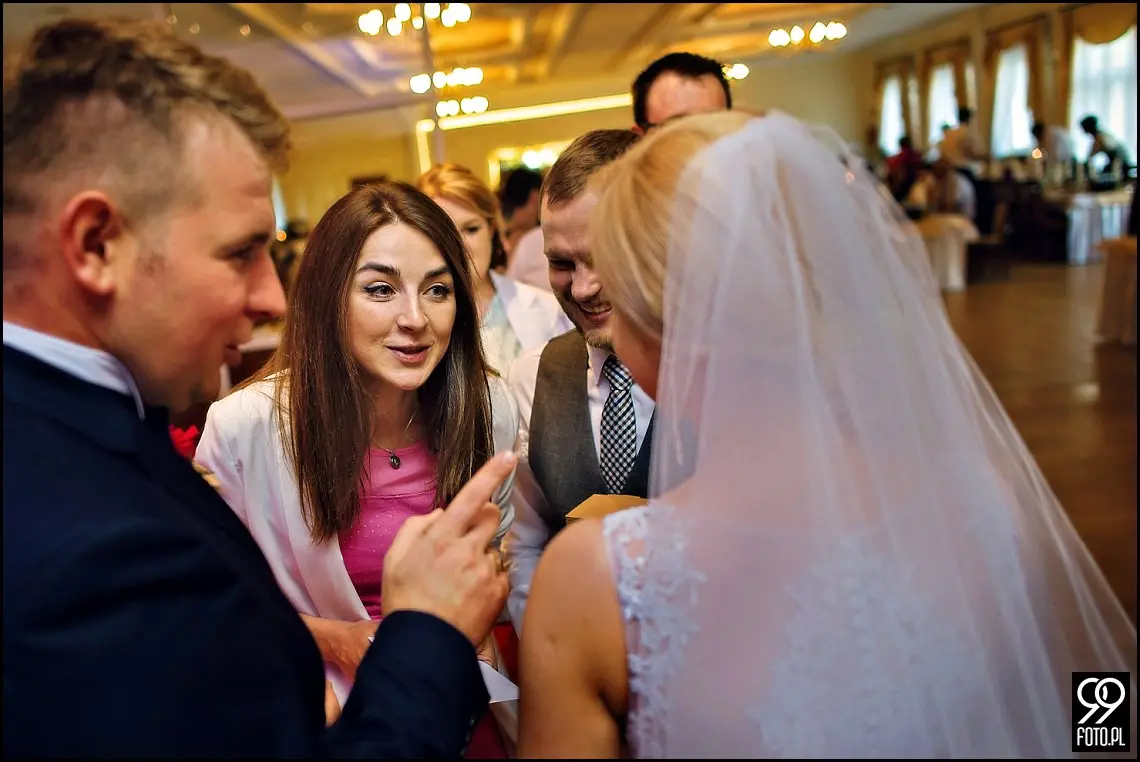 fotograf na wesele kraków,zdjęcia ślubne w domu weselnym dwór szlachecki w sieciechowicach