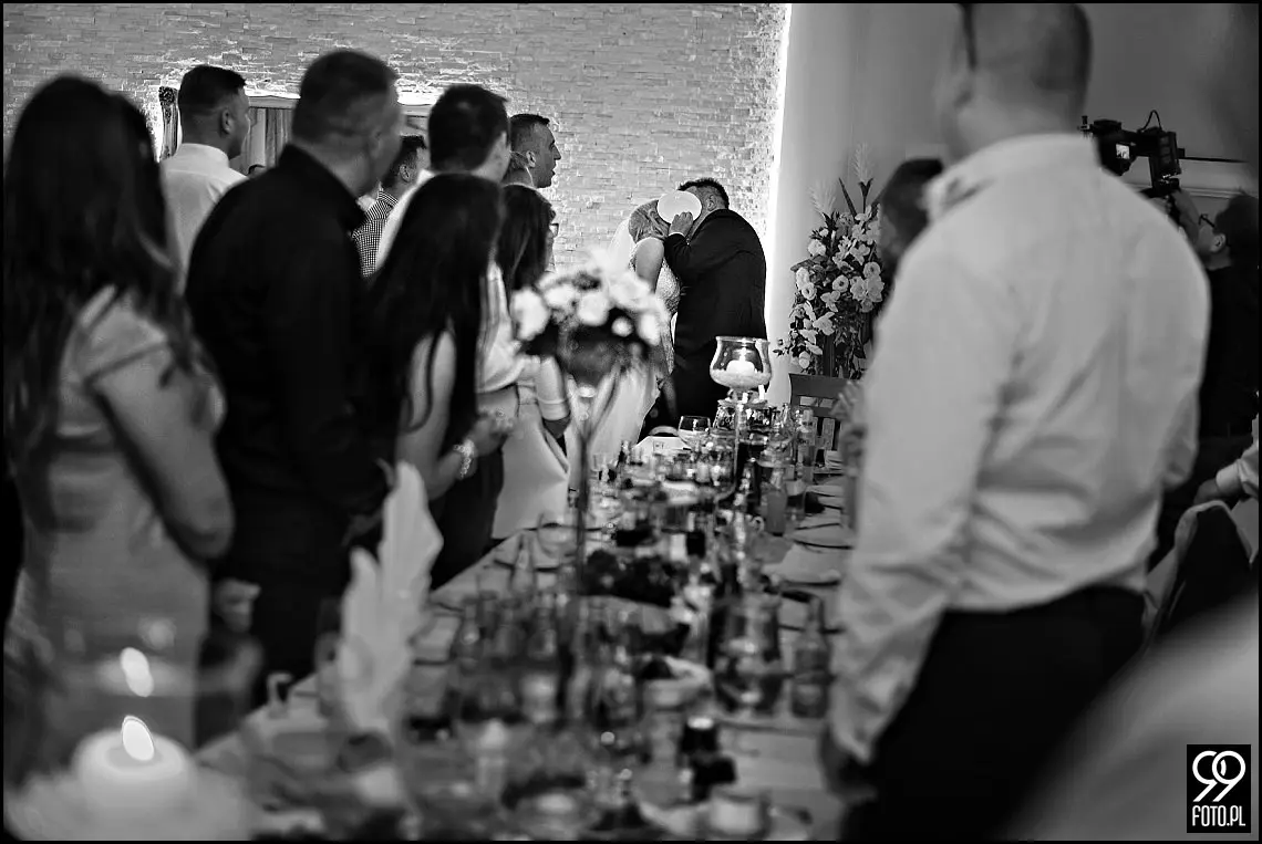 fotograf na wesele kraków,zdjęcia ślubne w domu weselnym dwór szlachecki w sieciechowicach