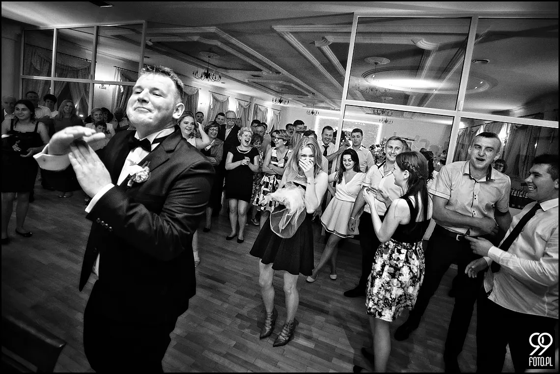 fotograf na wesele kraków,zdjęcia ślubne w domu weselnym dwór szlachecki w sieciechowicach