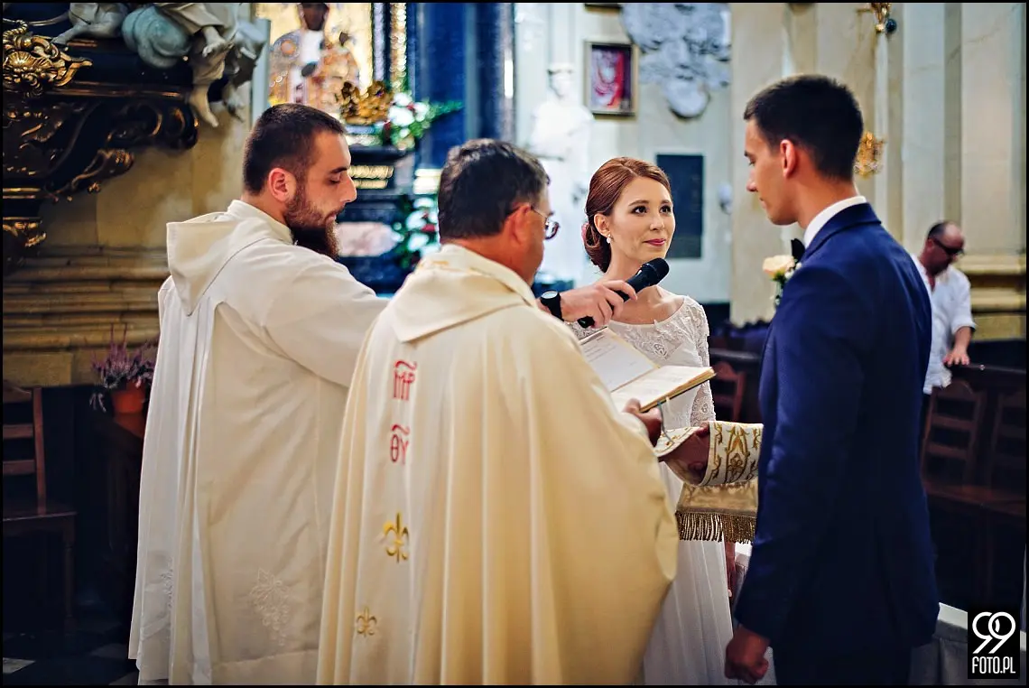 reportaż ślubny kraków,zdjęcia ślubne szafran zagacie
