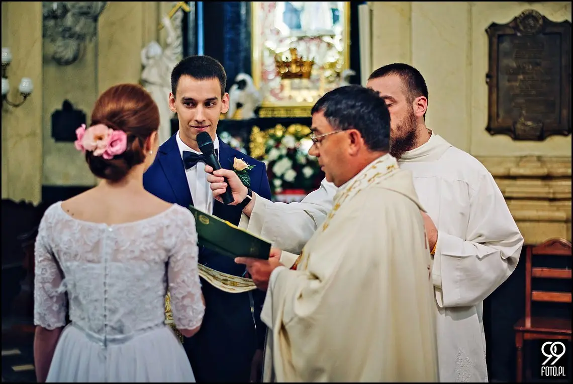 reportaż ślubny kraków,zdjęcia ślubne szafran zagacie
