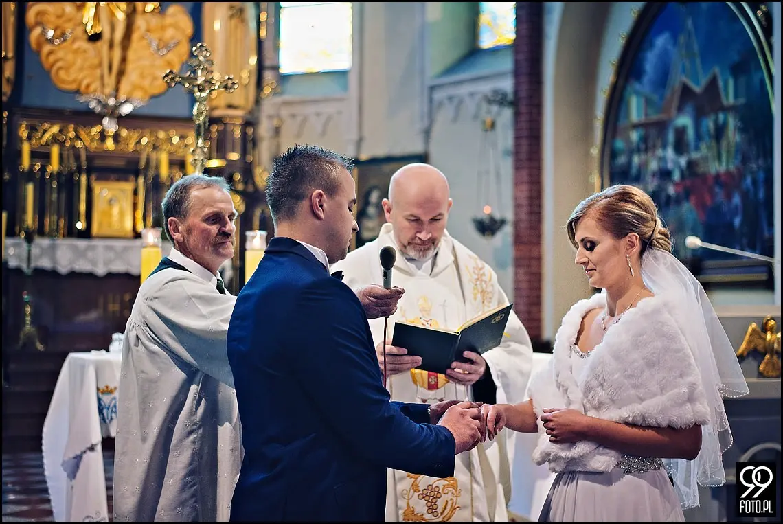 reportaż ślubny jordanów,fotograf na wesele jordanów