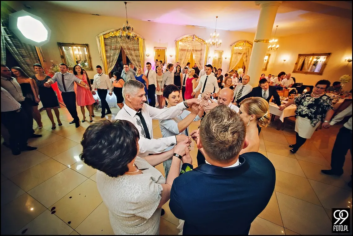 reportaż ślubny jordanów,fotograf na wesele jordanów