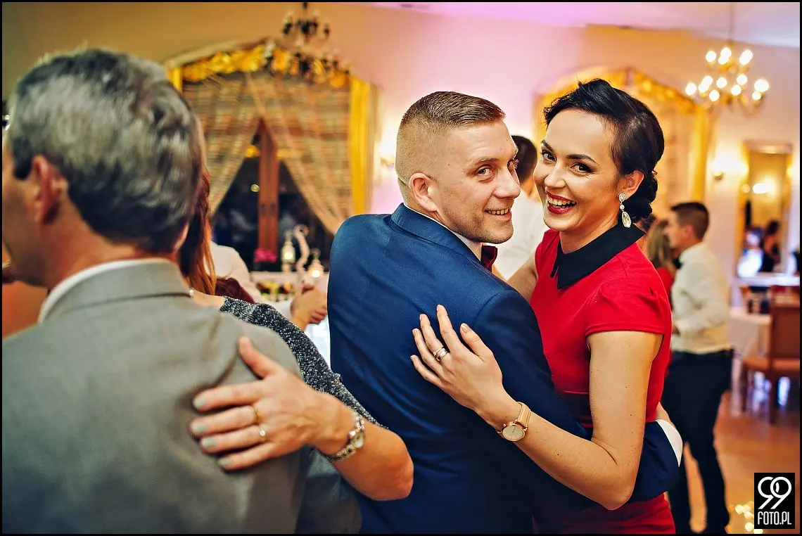 reportaż ślubny jordanów,fotograf na wesele jordanów