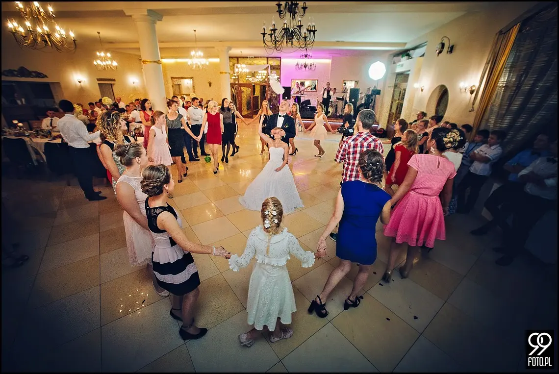 reportaż ślubny jordanów,fotograf na wesele jordanów