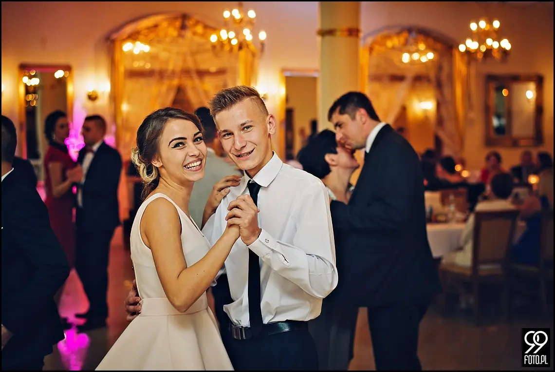 reportaż ślubny jordanów,fotograf na wesele jordanów