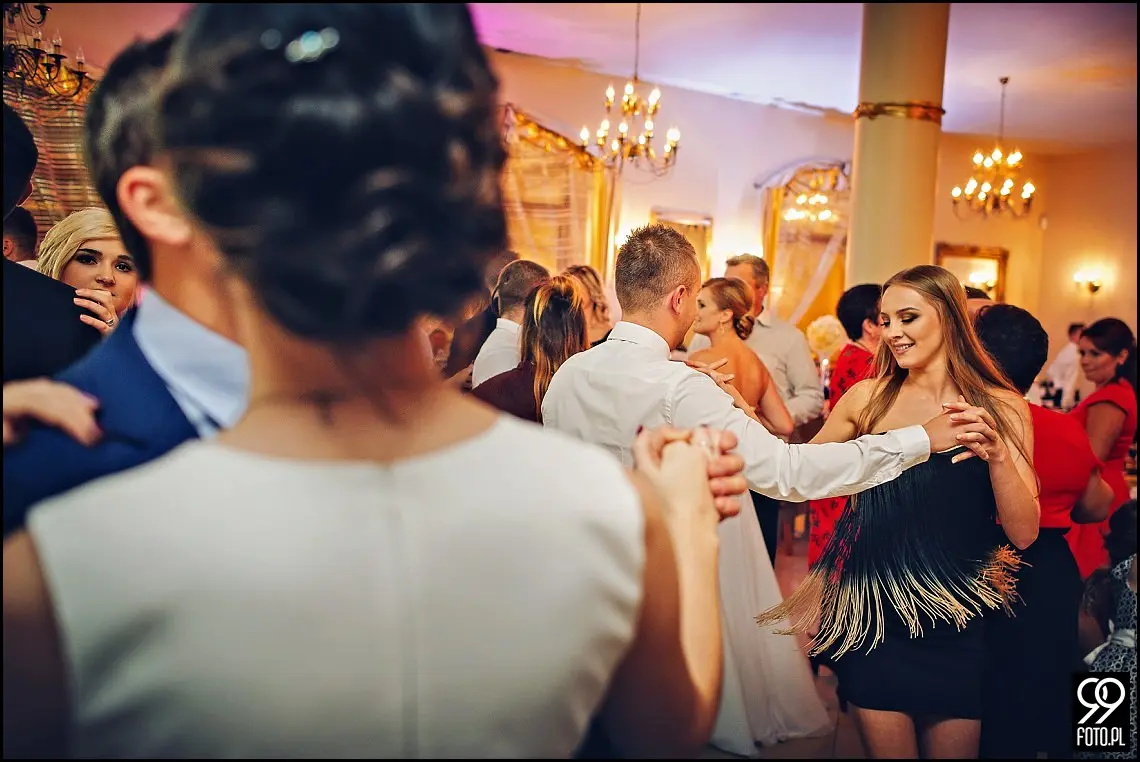 reportaż ślubny jordanów,fotograf na wesele jordanów