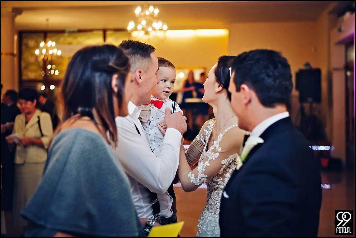 reportaż ślubny jordanów,zdjęcia ślubne restauracja dworek fantazja