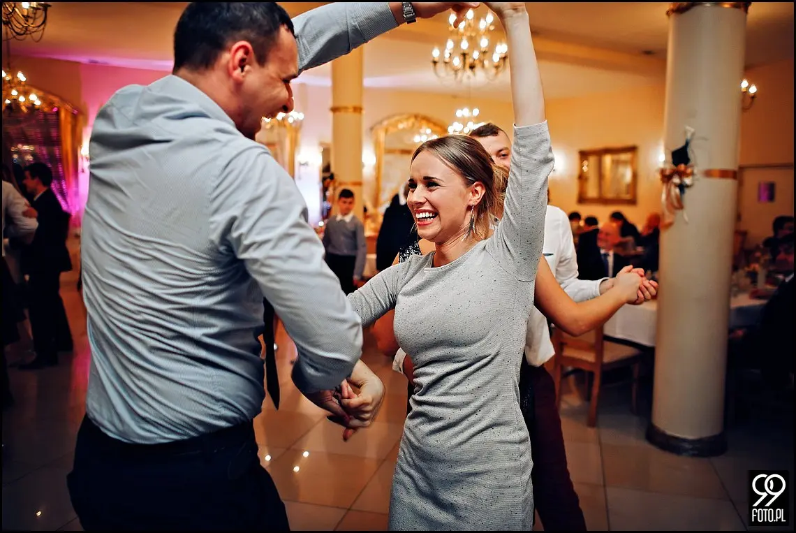 reportaż ślubny jordanów,zdjęcia ślubne restauracja dworek fantazja