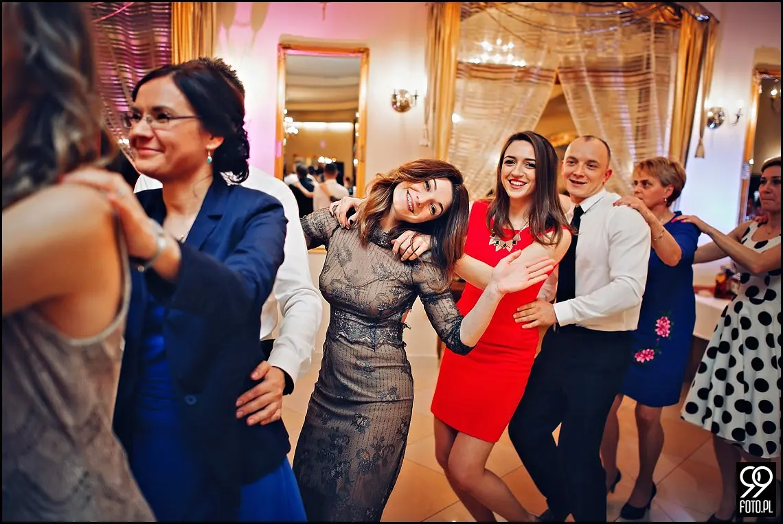 reportaż ślubny jordanów,zdjęcia ślubne restauracja dworek fantazja