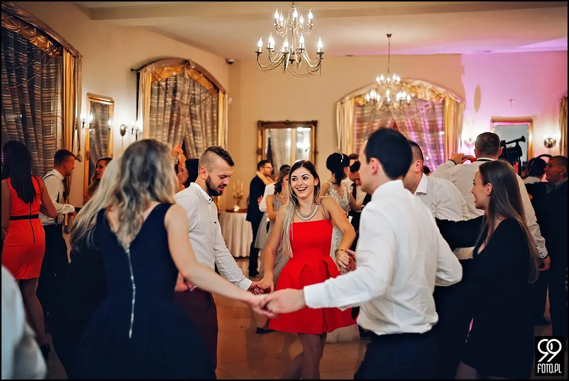 reportaż ślubny jordanów,zdjęcia ślubne restauracja dworek fantazja