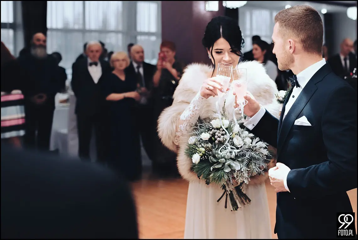 alexia ochojno, nowoczesna sala weselna, ślub w mogilanach, fotograf na wesele dobczyce