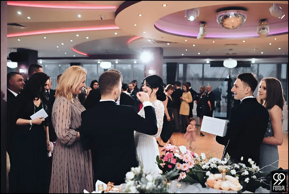 alexia ochojno, nowoczesna sala weselna, ślub w mogilanach, fotograf na wesele dobczyce