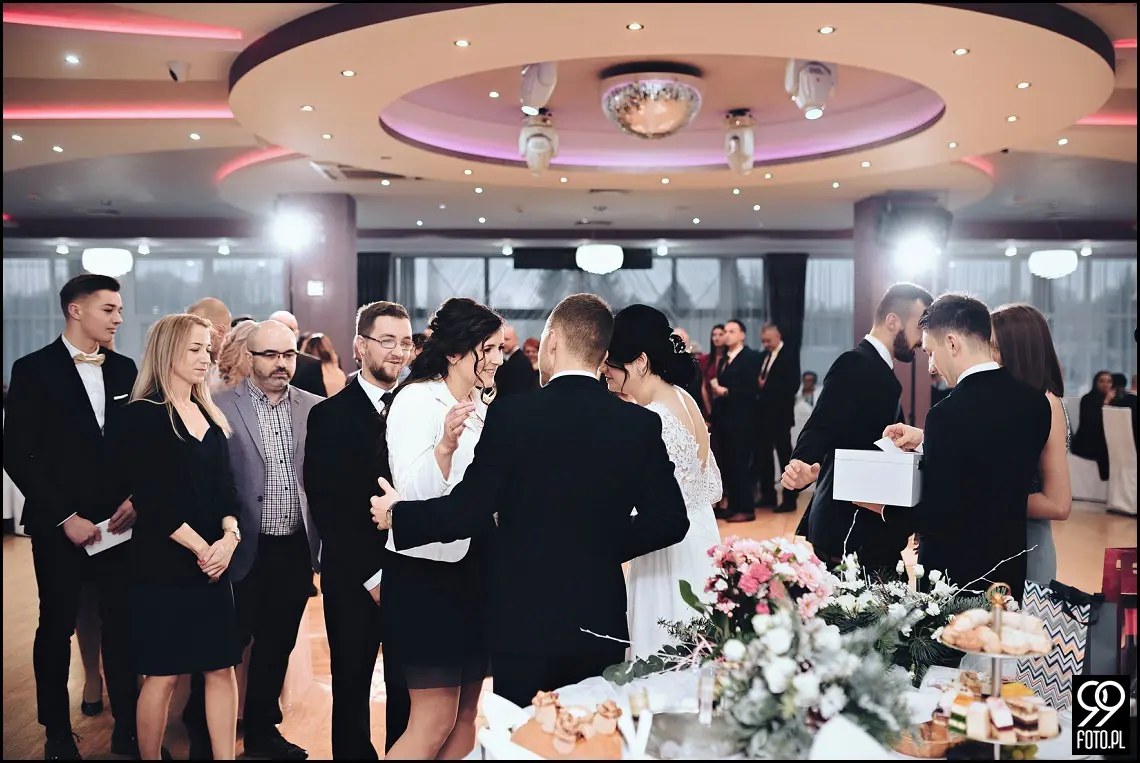 alexia ochojno, nowoczesna sala weselna, ślub w mogilanach, fotograf na wesele dobczyce