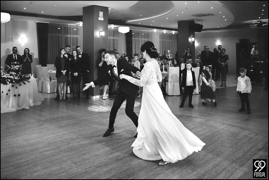 alexia ochojno, nowoczesna sala weselna, ślub w mogilanach, fotograf na wesele dobczyce