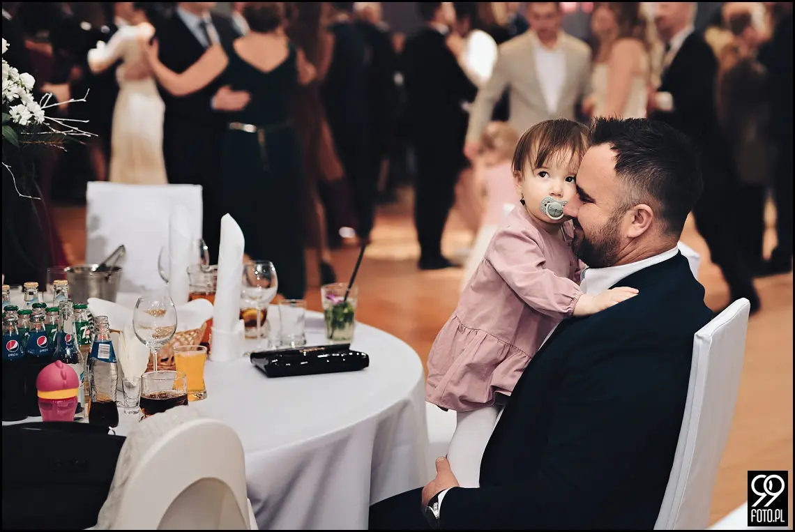 alexia ochojno, nowoczesna sala weselna, ślub w mogilanach, fotograf na wesele dobczyce