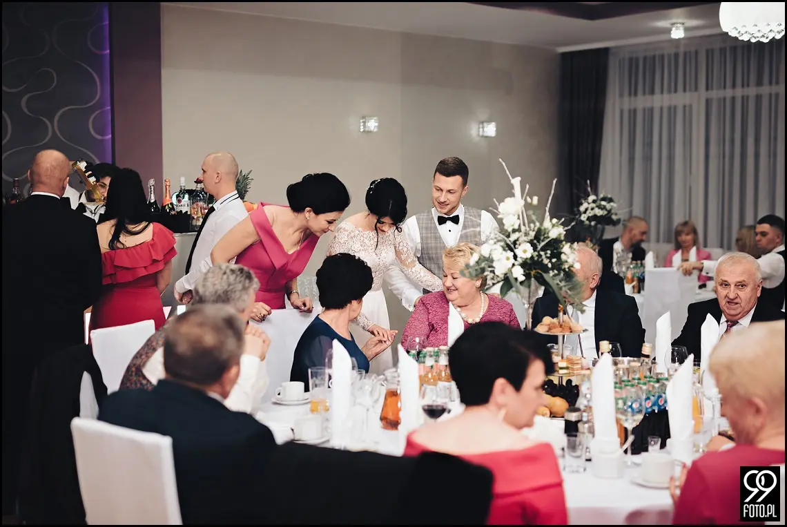 alexia ochojno, nowoczesna sala weselna, ślub w mogilanach, fotograf na wesele dobczyce