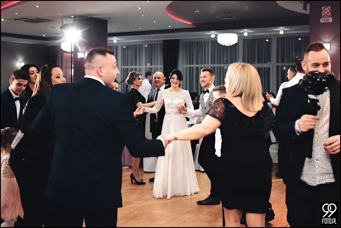 alexia ochojno, nowoczesna sala weselna, ślub w mogilanach, fotograf na wesele dobczyce