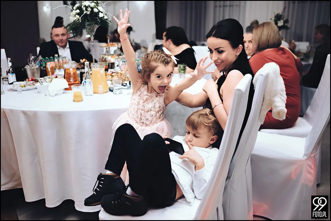 alexia ochojno, nowoczesna sala weselna, ślub w mogilanach, fotograf na wesele dobczyce