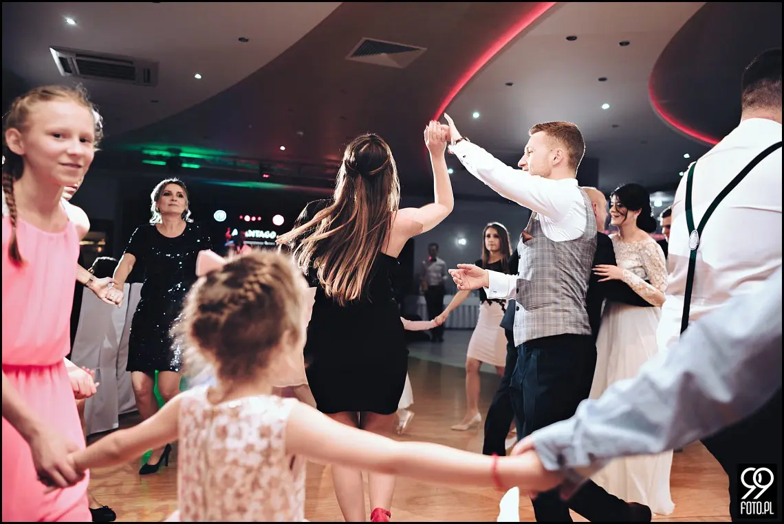 alexia ochojno, nowoczesna sala weselna, ślub w mogilanach, fotograf na wesele dobczyce