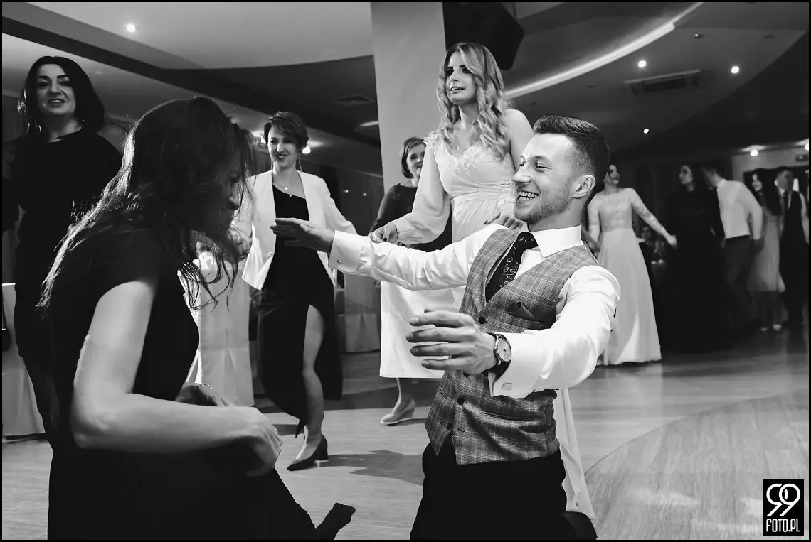 alexia ochojno, nowoczesna sala weselna, ślub w mogilanach, fotograf na wesele dobczyce