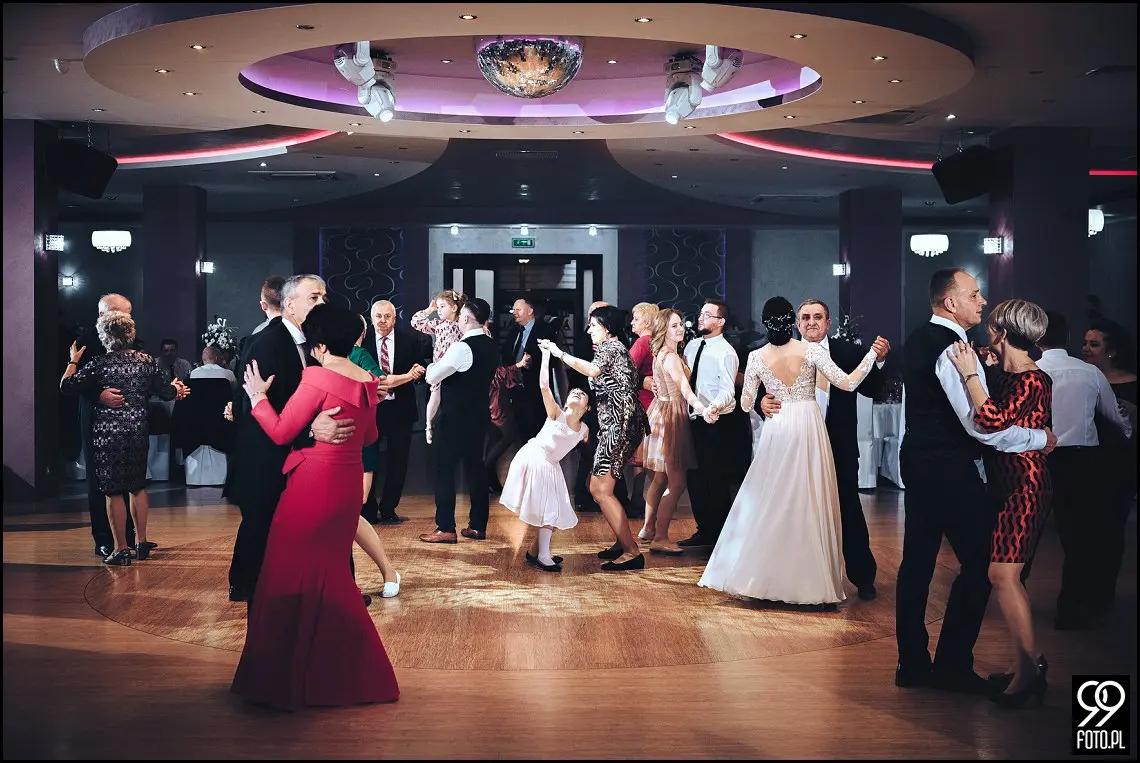 alexia ochojno, nowoczesna sala weselna, ślub w mogilanach, fotograf na wesele dobczyce