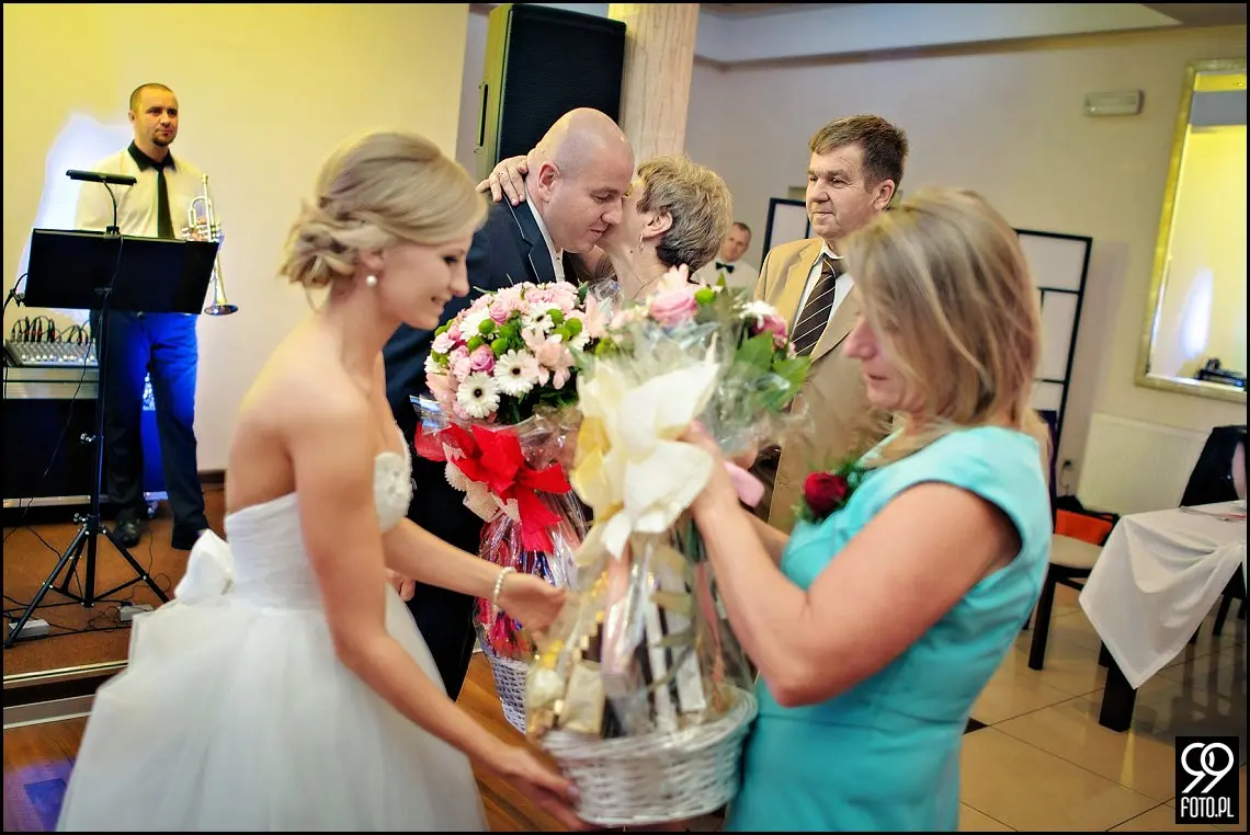 zdjęcia ślubne restauracja magnolia budzów,fotograf na wesele stronie,fotograf na ślub zakrzów