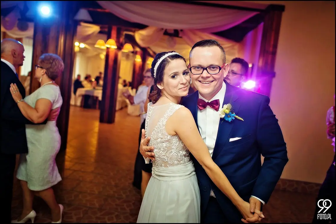 fotograf na wesele kraków,zdjęcia ślubne w restauracji zajazd polesie