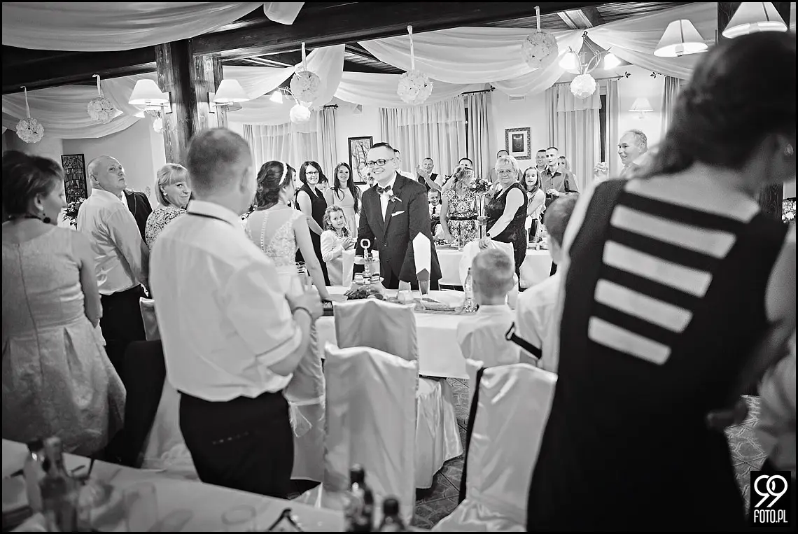 fotograf na wesele kraków,zdjęcia ślubne w restauracji zajazd polesie