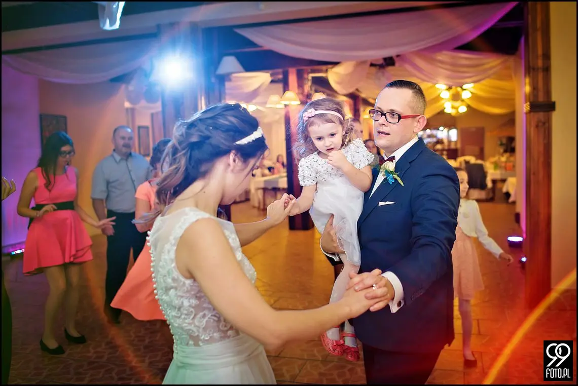 fotograf na wesele kraków,zdjęcia ślubne w restauracji zajazd polesie