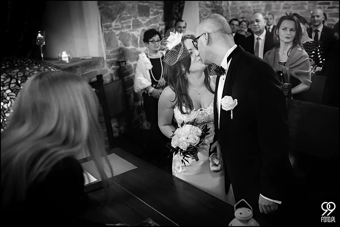 zdjęcia ślubne folwark stara winiarnia,fotograf na ślub mszana dolna,fotograf na ślub cywilny