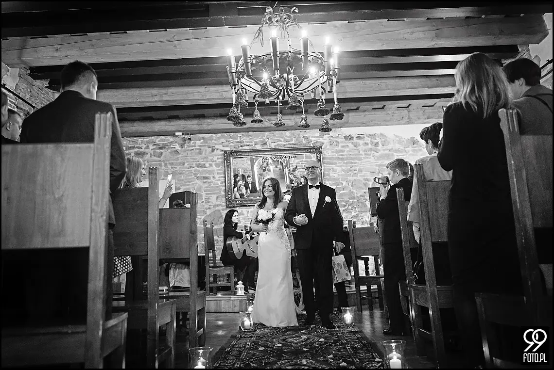 zdjęcia ślubne folwark stara winiarnia,fotograf na ślub mszana dolna,fotograf na ślub cywilny