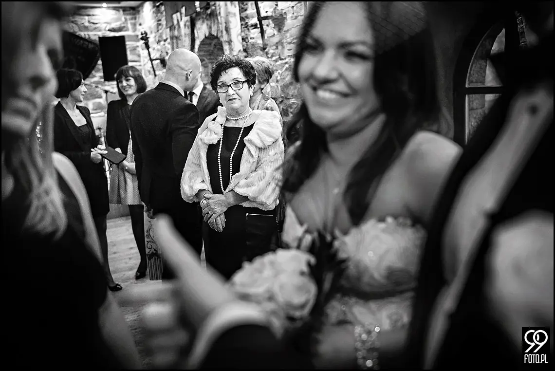 zdjęcia ślubne folwark stara winiarnia,fotograf na ślub mszana dolna,fotograf na ślub cywilny