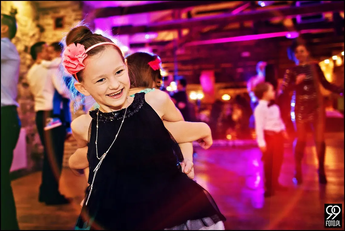 zdjęcia ślubne folwark stara winiarnia,fotograf na ślub mszana dolna,fotograf na ślub cywilny