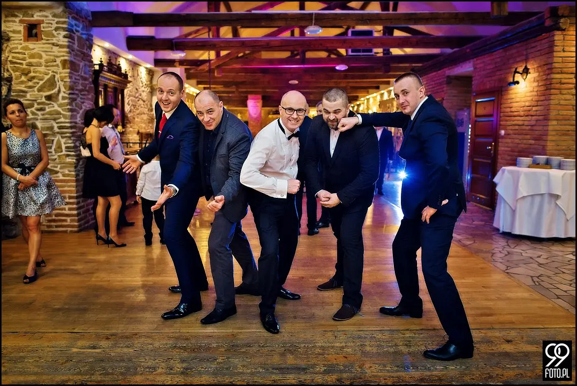 zdjęcia ślubne folwark stara winiarnia,fotograf na ślub mszana dolna,fotograf na ślub cywilny