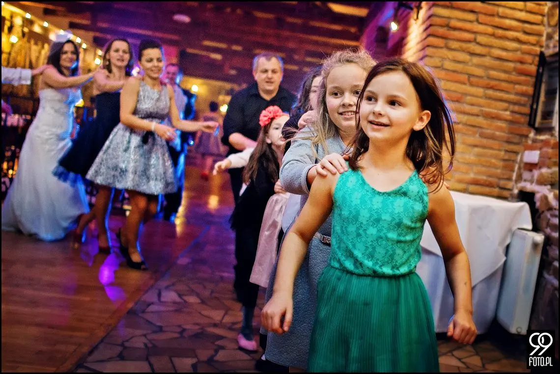 zdjęcia ślubne folwark stara winiarnia,fotograf na ślub mszana dolna,fotograf na ślub cywilny