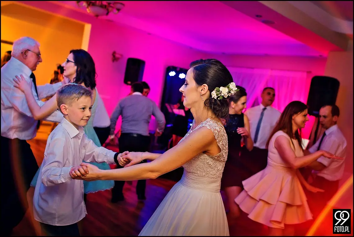 fotograf na wesele tarnów, fotograf na wesele willa podlesie, reportaż ślubny kraków