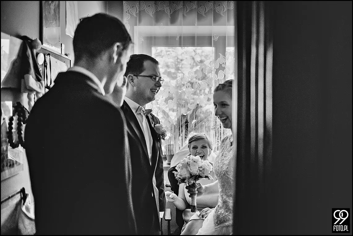 fotograf na wesele kraków,reportaż ślubny bolechowiece,dom weselny u niedźwiedzia