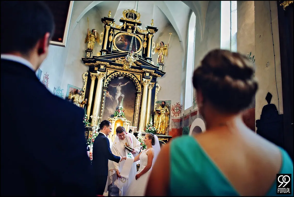 fotograf na wesele kraków,reportaż ślubny bolechowiece,dom weselny u niedźwiedzia