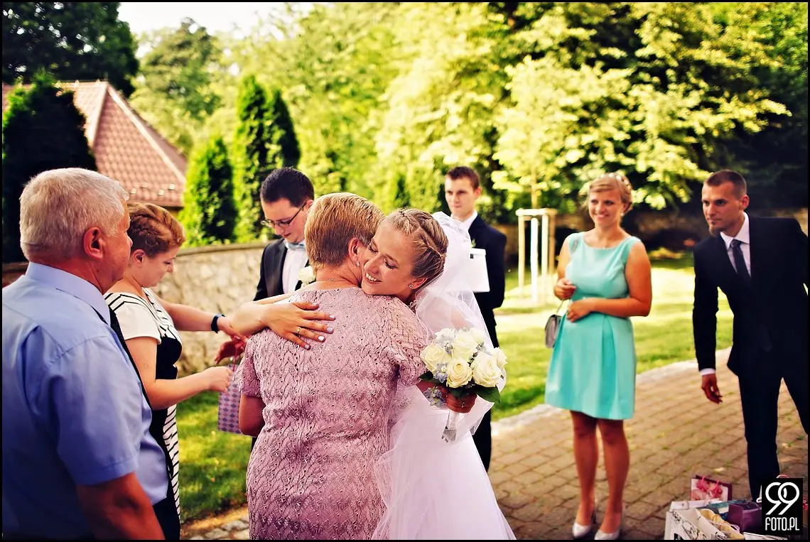 fotograf na wesele kraków,reportaż ślubny bolechowiece,dom weselny u niedźwiedzia