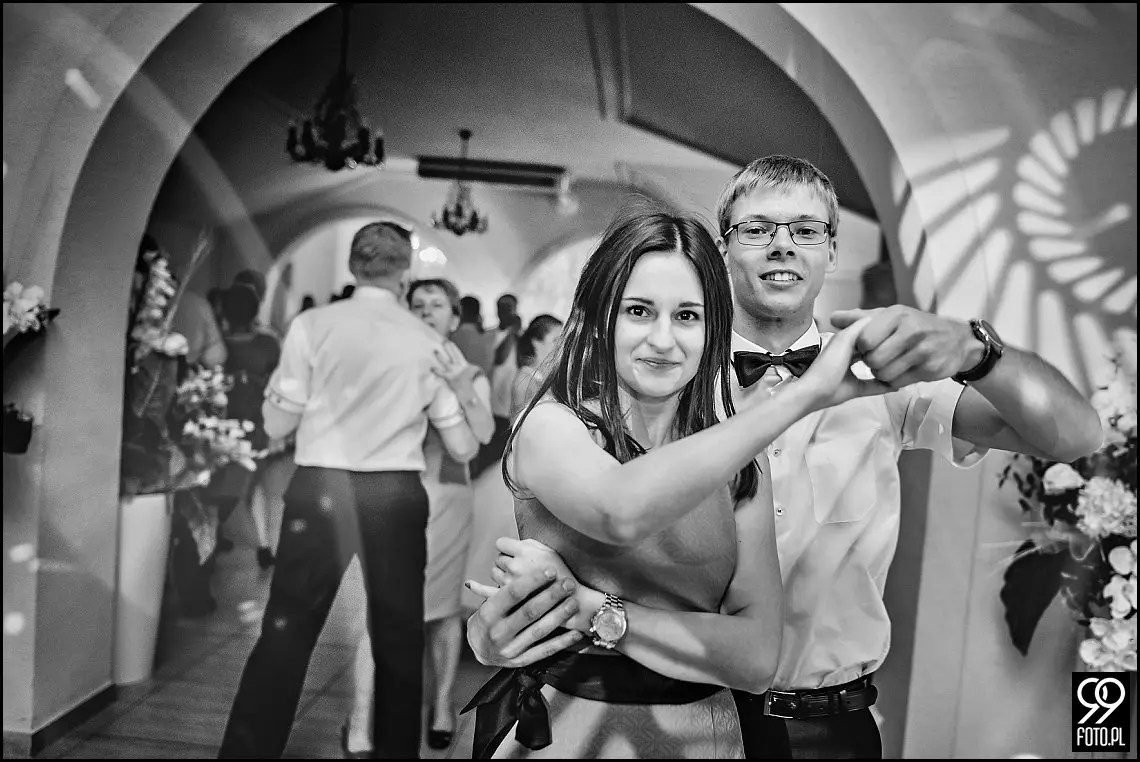 fotograf na wesele kraków,reportaż ślubny bolechowiece,dom weselny u niedźwiedzia