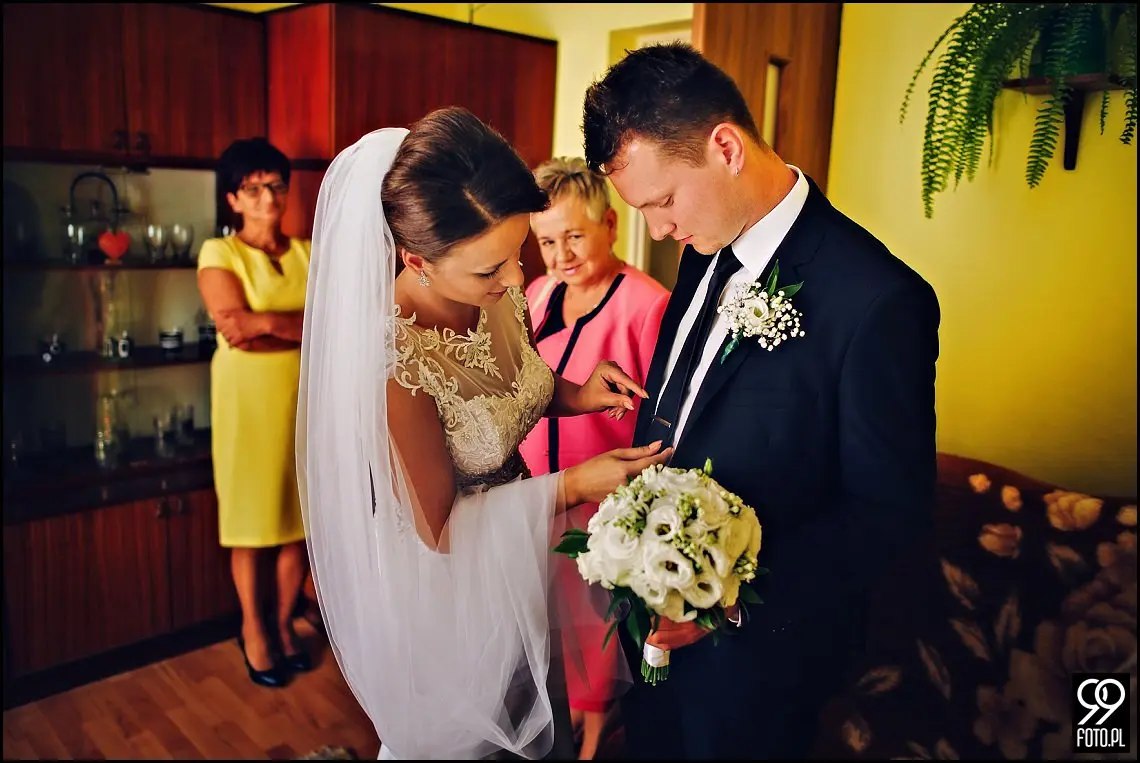 reportaż ślubny kraków,zdjęcia ślubne osp trzemeśnia