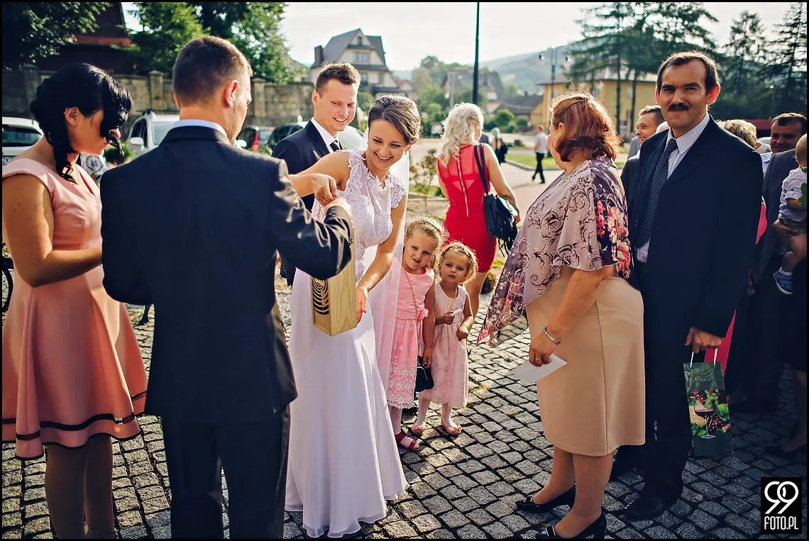 reportaż ślubny kraków,zdjęcia ślubne osp trzemeśnia