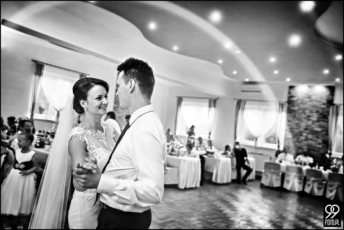 reportaż ślubny kraków,zdjęcia ślubne osp trzemeśnia