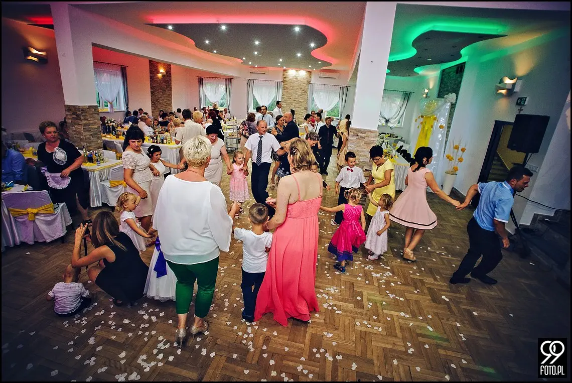 reportaż ślubny kraków,zdjęcia ślubne osp trzemeśnia