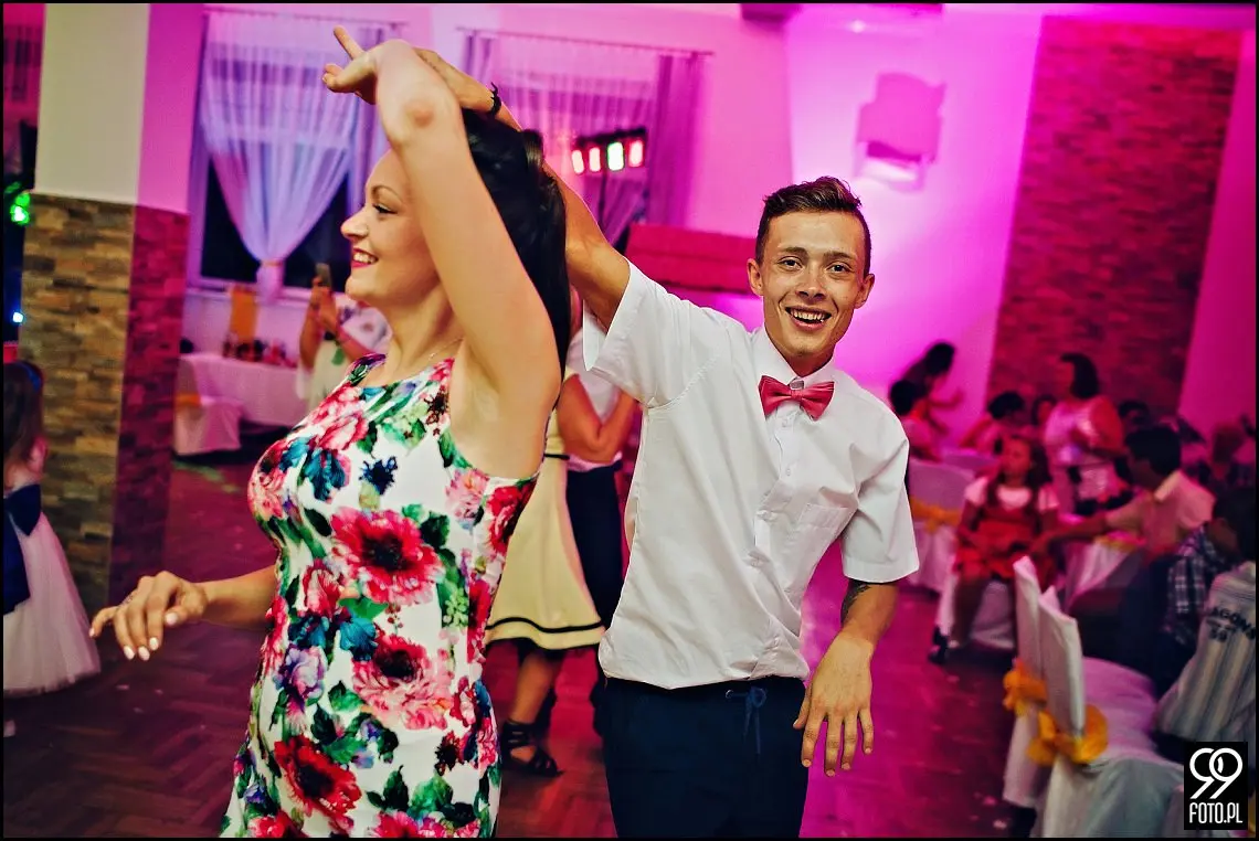 reportaż ślubny kraków,zdjęcia ślubne osp trzemeśnia