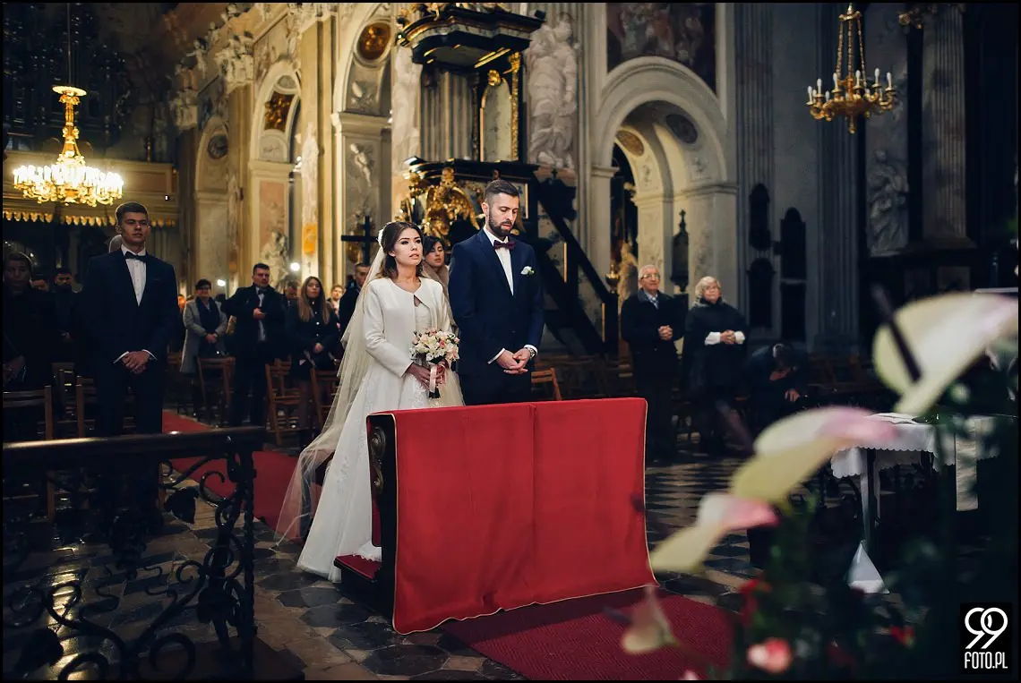 reportaż ślubny kościół Świętej anny kraków,zdjęcia ślubne hotel europejski