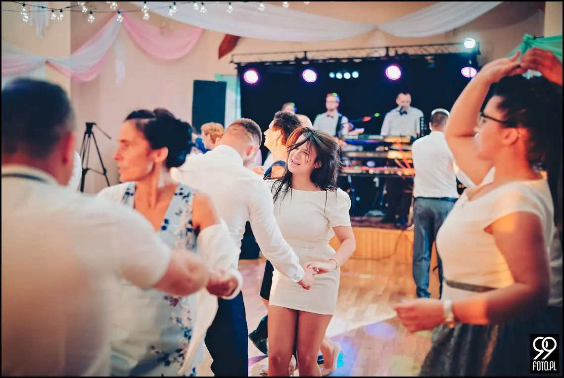 dekoracja sali weselnej,styl rustykalny,osp zawada,fotograf ślubny myślenice