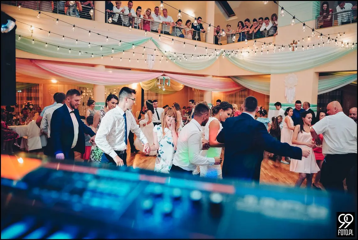 dekoracja sali weselnej,styl rustykalny,osp zawada,fotograf ślubny myślenice